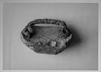 2 vues Film 15, cliché 22. Poids de 10 livres (3 kgs 260).