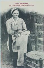 2 vues Types méridionaux. 28. Paysanne des environs de Toulouse. - Toulouse : album Labouche, 1987, réédition d'une carte éditée par Labouche frères. - Carte postale