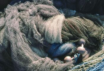 3 vues Filets de pêche.