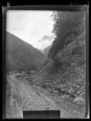1 vue Luchonnais : chemin et versant avec forêt. - 20-21 juin 1914.