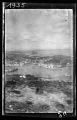 1 vue Port-Vendres : la garrigue et le port au second plan. - 6 octobre 1924.