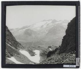 2 vues Aneto vu du port de Venasque. Maladeta (Glère). - août 1936. Photographie