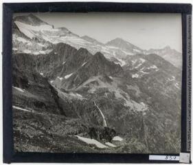 2 vues Luchon : du Sacroux vers le Maupas et pic de Boum.- août 1936.