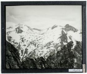 2 vues Du Néouvielle vers le sud, Campbielh, pic Long. - 18 juillet 1939.