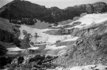 2 vues Les glaciers du Portillon.