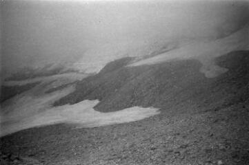 1 vue Ravinement des moraines au glacier central.