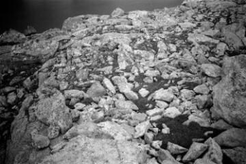 2 vues Sol polygonal (verrou du lac glacé).