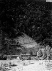 2 vues Berge de Lit Torte : mur de soutènement 1935. - 1937. - Photographie