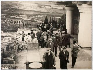 1 vue Voyage d'André Brusson : visite de sites archéologiques.