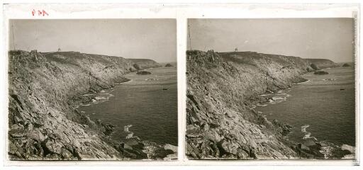 1 vue Vue d'une baie rocheuse