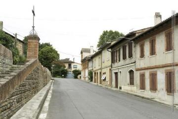 1 vue Le château et l'église / Jean-Pierre Rivals photographe. - 1er octobre 2021. - Photographie numérique