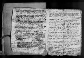 6 vues Vignaux : baptêmes, mariages, sépultures, 1767. Les registres paroissiaux (1737-1789) ont été maintenus à tort en 1929 aux archives du Gers sous la cote V E 721 (page 46 du répertoire imprimé). Pour information, Vignaux était paroisse annexe de Cadours. (collection du greffe)