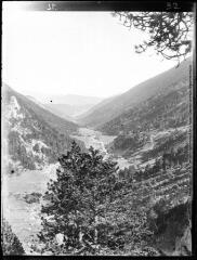 1 vue De la vallée de Galbe vers le Canigou / cliché Henri Gaussen. - 9 octobre 1913.