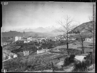 1 vue Saint-Laurent-de-Cerdans et le Canigou / cliché Henri Gaussen. - 8 février 1924.
