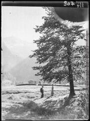 1 vue Luchon : vallée du Lys. - septembre-octobre 1936.