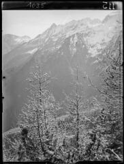 1 vue Luchon : haute vallée de la Pique ; les Couradilles. - octobre-décembre 1936.