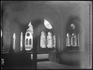 1 vue Abbaye de Fontfroide. - entre le 29 mars et le 1er avril 1942.