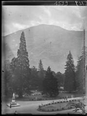 1 vue Luchon : parc des Thermes. - 21 juin 1936.