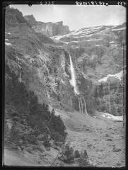 2 vues Gavarnie. - 19 juillet 1948.