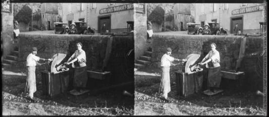 2 vues Métiers d'autrefois