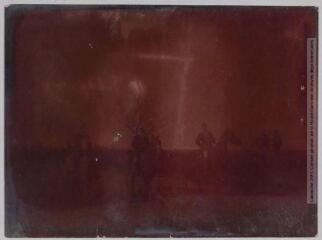 2 vues Les sports à Pau. 30. Cross country à Saint-Jammes. Les piqueurs de Mr Ridgway font la police. - Toulouse : maison Labouche frères, 1909. - Photographie