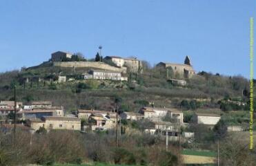 3 vues Vues éloignées du village. - Prises de vue du 19 octobre 1998.