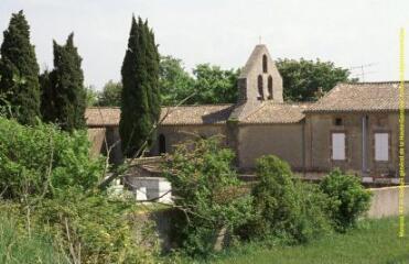 2 vues Vues éloignées du clocher-mur. - Prises de vue du 19 mai 1998.