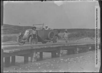 2 vues Randonnée d'Alger à Marrakech (à l'arrière du front de la guerre du Rif : époque des hostilités contre Abdelkrim). - avril 1926