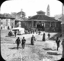 3 vues Boîte 161. Valladolid. - Photographies.