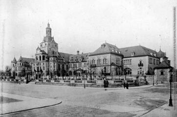 11 vues Boîte 44. Munich et gravures de paysages, monuments et scènes (lieux non identifiés). - Photographies.