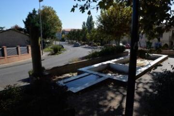 1 vue La fontaine / Alain Cunnac photographe. - 8 octobre 2018. - Photographie numérique