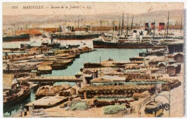 2 vues 323. Marseille : bassin de la Joliette. - 24 février 1916. - Carte postale