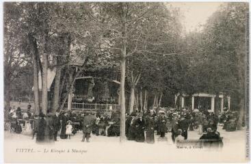 2 vues Vittel : le kiosque à musique. - 23 juin 1916. - Carte postale