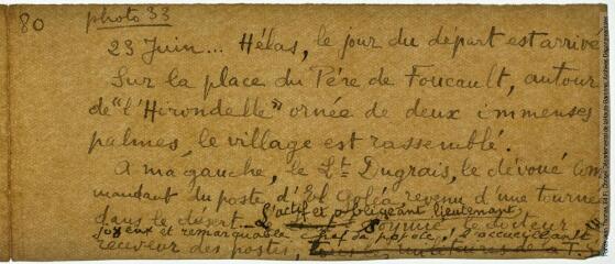 5 vues 33. 23 juin... Hélas, le jour du départ est arrivé. Sur la place du Père de Foucault, autour de