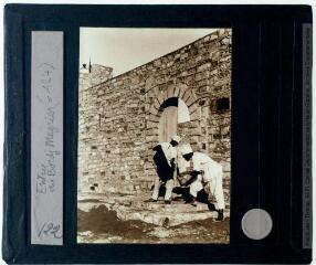 1 vue Entrée du Bordj Mégrier.