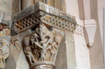 5 vues Le portail du 12e siècle. - juin 2005. - Photographies