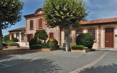 2 vues Les écoles communales / Nicolas Belcourt photographe. - 30 octobre et 4 décembre 2017. - Photographie numérique