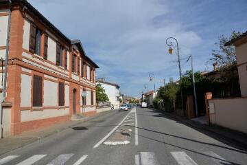 1 vue Avenue d'Auch et la gendarmerie / Alain Cunnac photographe. - 4 octobre 2017. - Photographie numérique