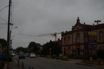 1 vue La mairie et la route de Toulouse à Revel / Philippe Truillet photographe. - 20 juillet 2017. - Photographie numérique