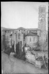 1 vue [Rieux : clocher de la cathédrale]. - Toulouse : maison Labouche frères, [entre 1900 et 1940]. - Photographie