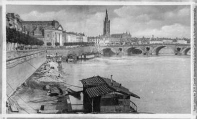 1 vue [Toulouse : la Garonne au quai de la Daurade]. - Toulouse : maison Labouche frères, [entre 1900 et 1926]. - Photographie