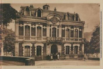 1 vue 242. Aubin : la mairie. - Toulouse : phototypie Labouche frères, marque LF, [entre 1918 et 1937]. - Carte postale