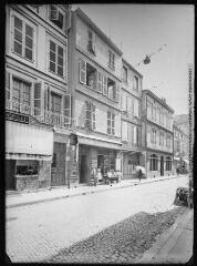 3 vues - [Toulouse : rue Saint-Jérôme]. - [entre 1930 et 1950]. - Photographie (ouvre la visionneuse)