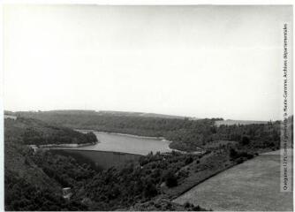 4 vues Environs des Cammazes (Tarn) : lac des Cammazes, barrage de la Garbelle / Jean Quéguiner photogr. - Juillet 1976. - 4 photographies