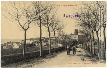 1 vue La Haute-Garonne. 123. Verfeil : route de Lavaur. - Toulouse : phototypie Labouche frères, marque LF au verso, [1909], tampon d'édition du 20 novembre 1918. - Carte postale