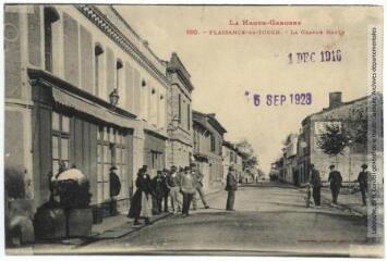 1 vue La Haute-Garonne. 880. Plaisance-du-Touch : la grande route. - Toulouse : phototypie labouche frères, marque LF au verso, [1911], tampons d'édition du 1er décembre 1916 et du 5 septembre 1923. - Carte postale