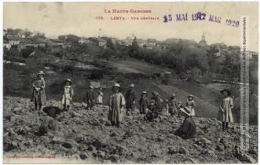 2 vues La Haute-Garonne. 1176. Lanta : vue générale. - Toulouse : phototypie Labouche frères, marque LF au verso, [1917], tampons d'édition du 15 mai 1917 et du 22 mars 1920. - Carte postale