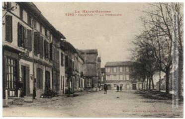 1 vue La Haute-Garonne. 1282. Fronton : la promenade. - Toulouse : phototypie Labouche frères, marque LF au verso, [1930]. - Carte postale