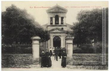 1 vue La Haute-Garonne. 1951. Ondes-sur-Garonne : l'église. - Toulouse : phototypie Labouche frères, marque LF au verso, [1911]. - Carte postale