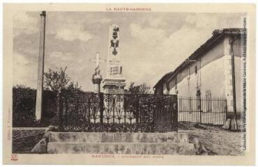 2 vues La Haute-Garonne. Mancioux : monument aux morts. - Toulouse : phototypie Labouche frères, édition E. Versavaux, marque LF, [1936]. - Carte postale